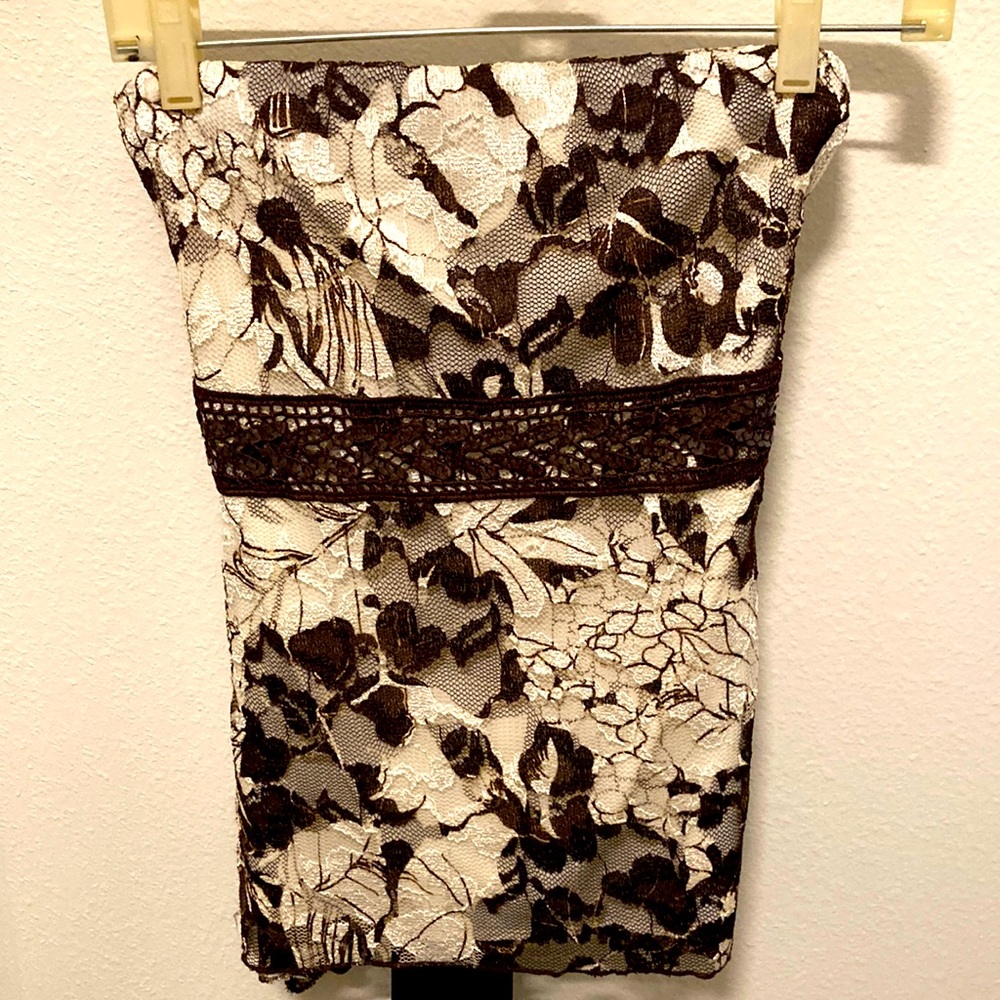 Beautiful lace strapless top